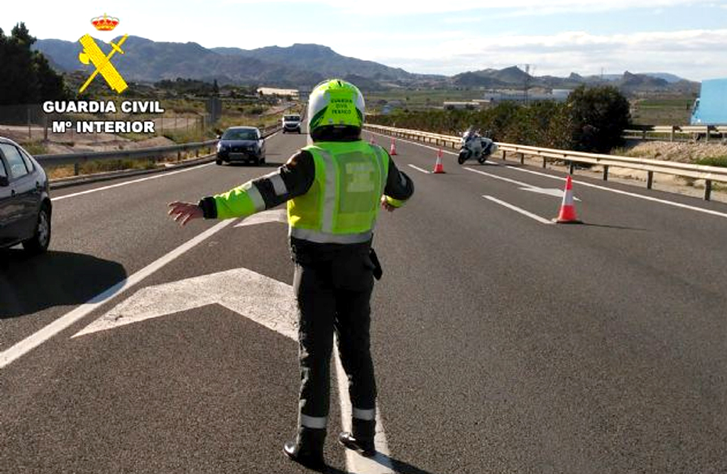 Interceptan a un conductor que circul ms de 2 kilmetros en sentido contrario por la A-7 a su paso por Totana